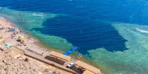 Jeep safari, il canyon colorato, snorkeling nel buco blue